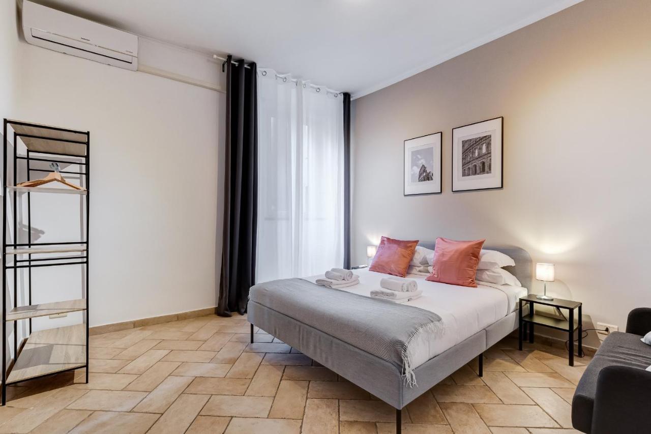 Pantheon Boutique Apartment "La Dolce Vita" Roma Esterno foto